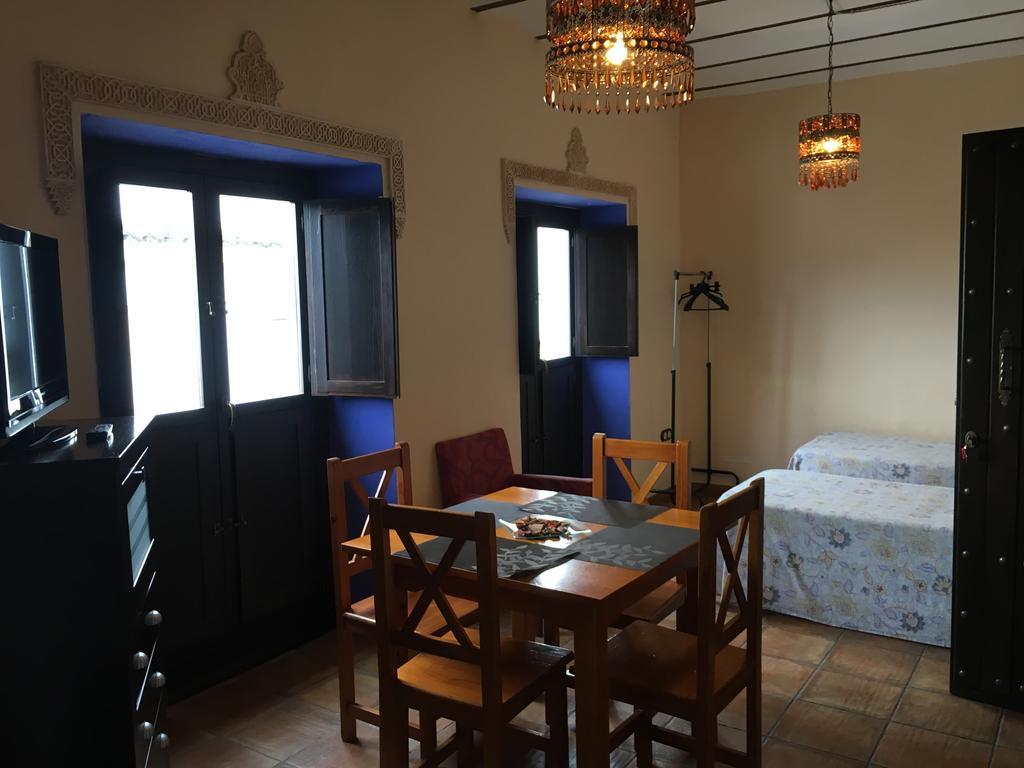 Apartamentos Victoria Bujalance Zewnętrze zdjęcie