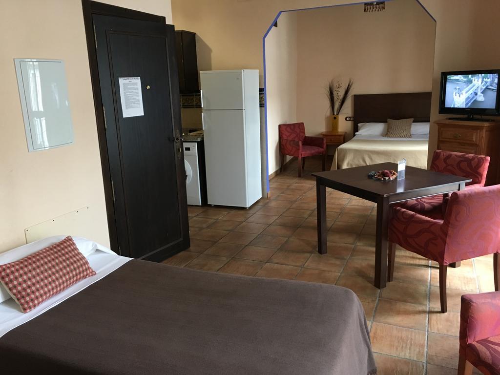 Apartamentos Victoria Bujalance Zewnętrze zdjęcie