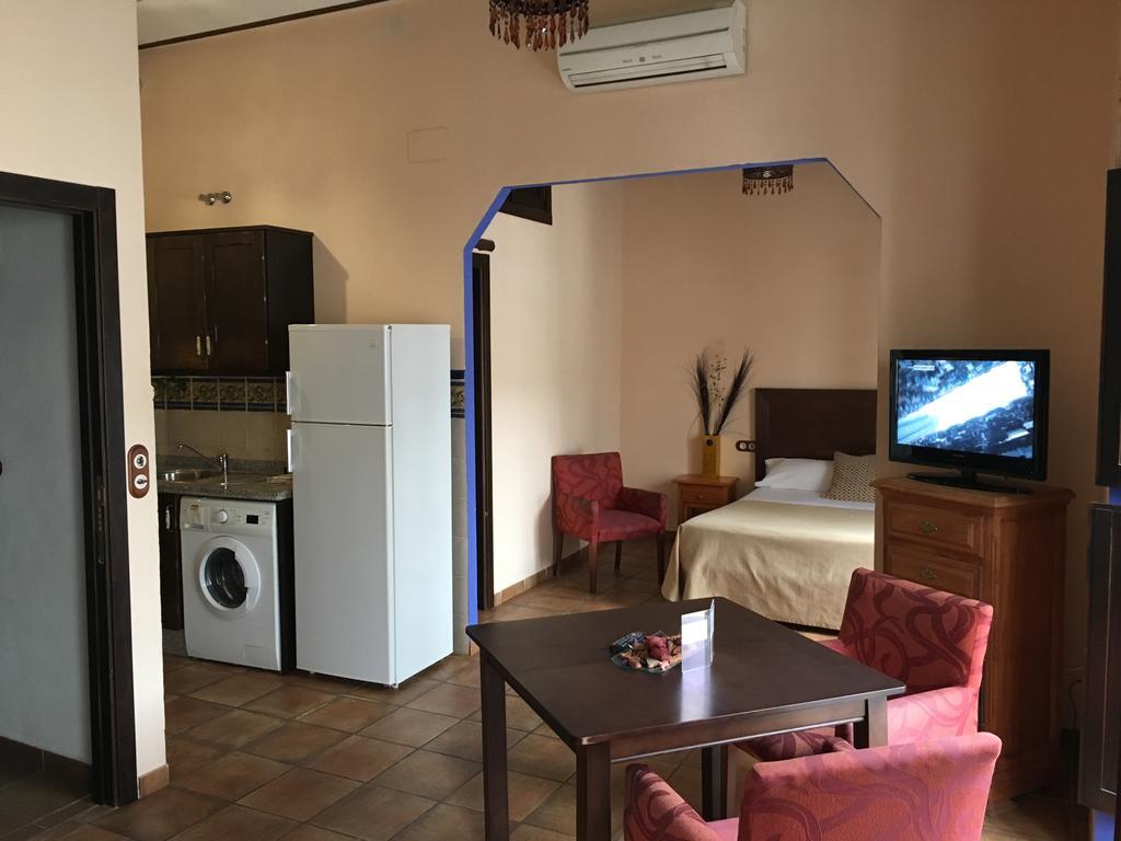 Apartamentos Victoria Bujalance Zewnętrze zdjęcie