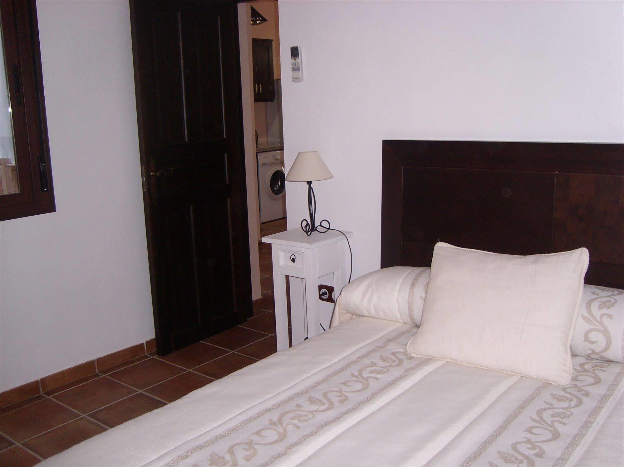 Apartamentos Victoria Bujalance Zewnętrze zdjęcie
